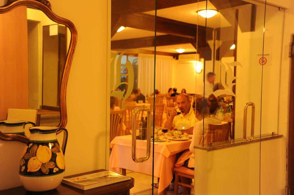 Hotel Lilly Marina di Campo Εξωτερικό φωτογραφία