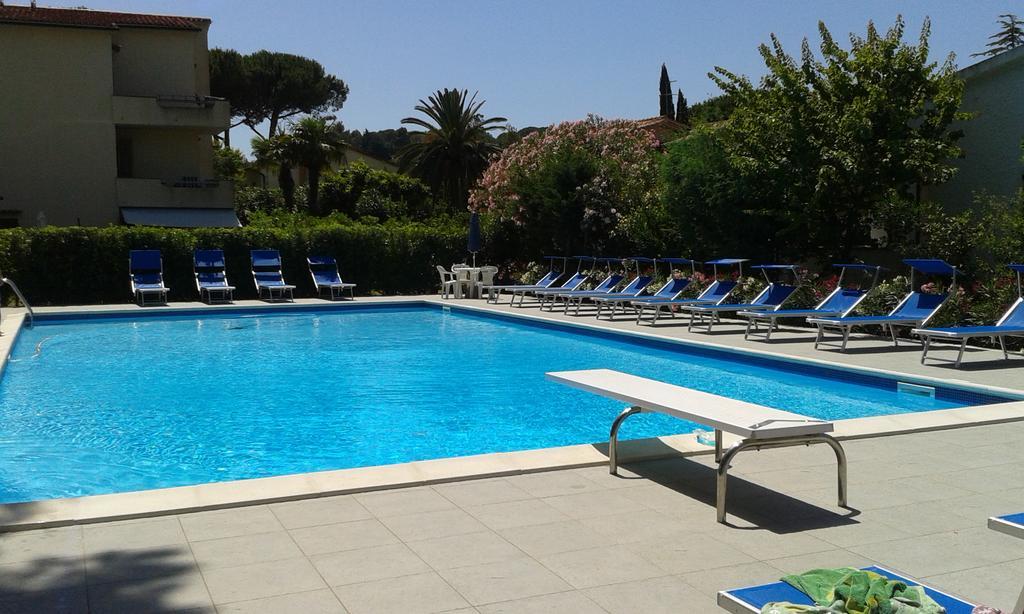 Hotel Lilly Marina di Campo Εξωτερικό φωτογραφία