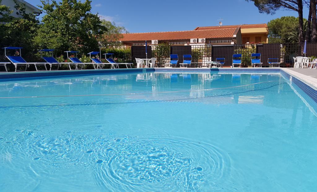 Hotel Lilly Marina di Campo Εξωτερικό φωτογραφία